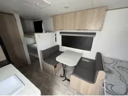 2025 DUTCHMEN KODIAK SE 17SBH
