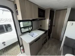 2025 DUTCHMEN KODIAK SE 17SBH