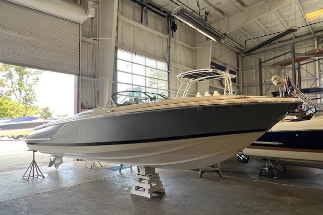 2021 Chris-Craft Launch 27 in southampton NY