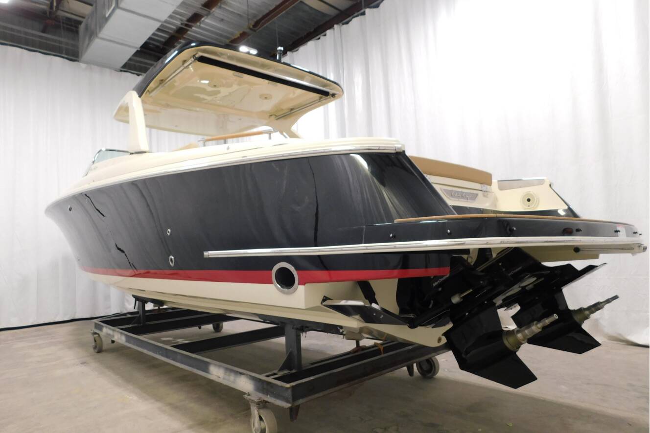A photo of this 2021 Chris-Craft Launch 35 GT