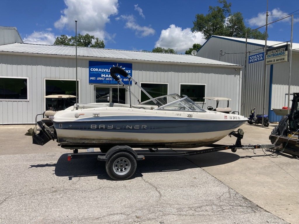 2011 Bayliner 185 Bowrider in iowa city IA