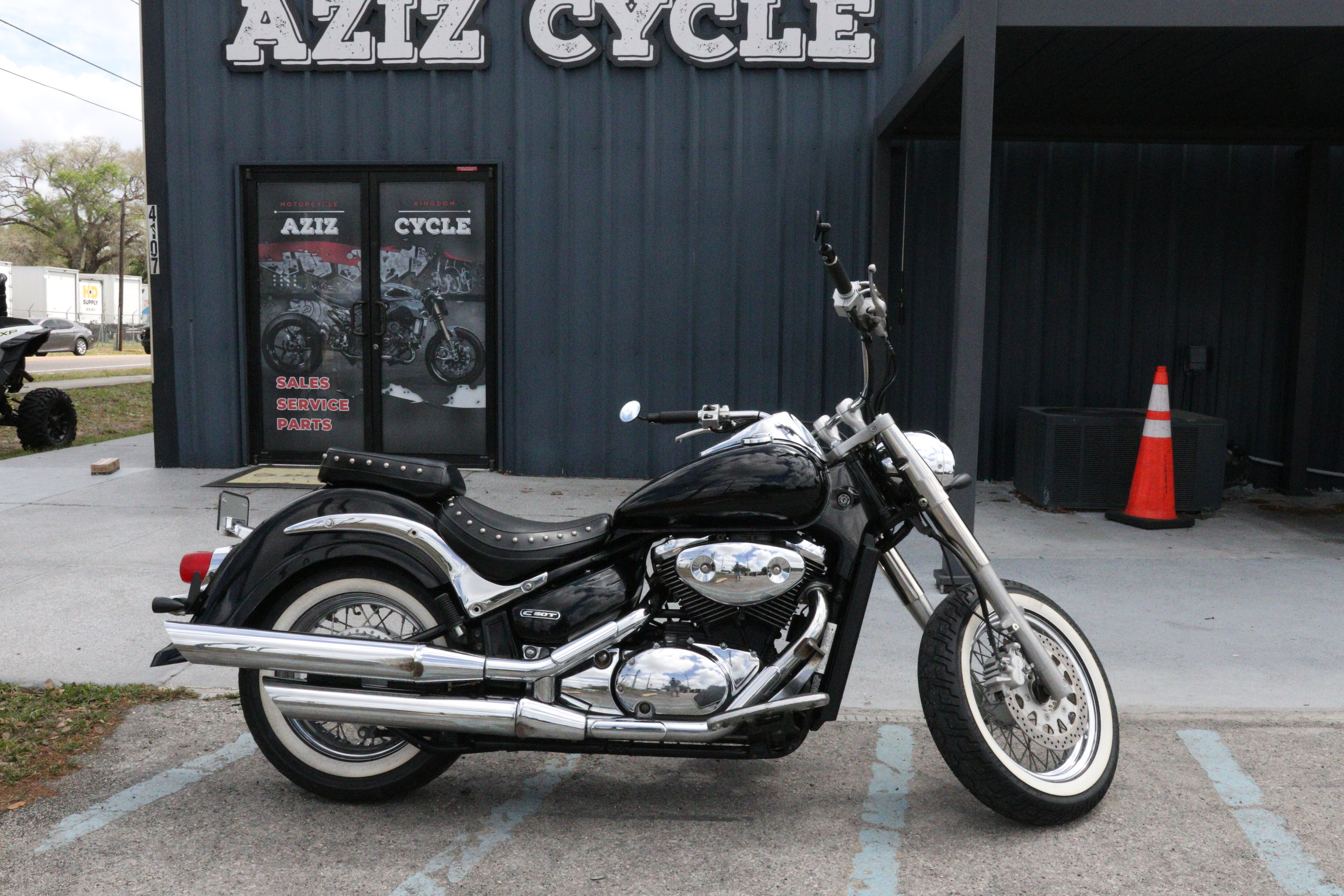 2005 Suzuki BOULEVARD C50 BLACK C50 in Tampa, FL