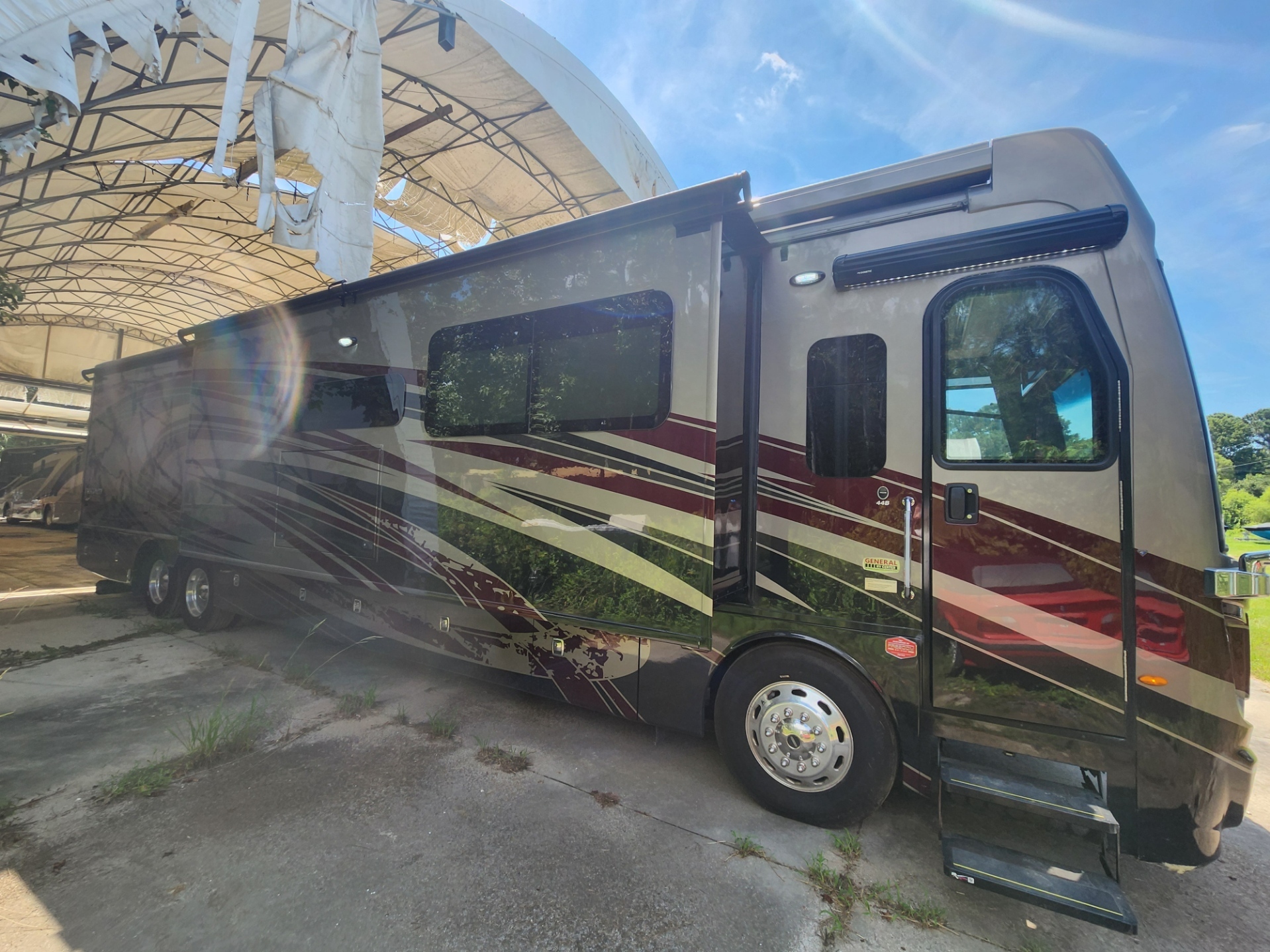 2020 Fleetwood DISCOVERY LXE 44B RV