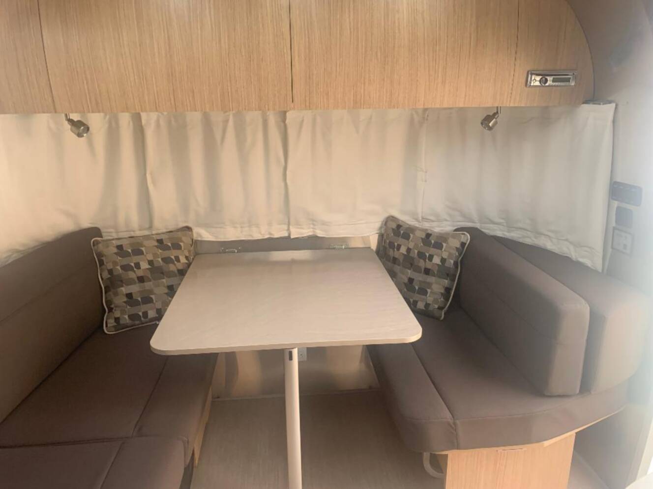 A photo of this 2019 Airstream FLYING CLOUD 25RB QUEEN