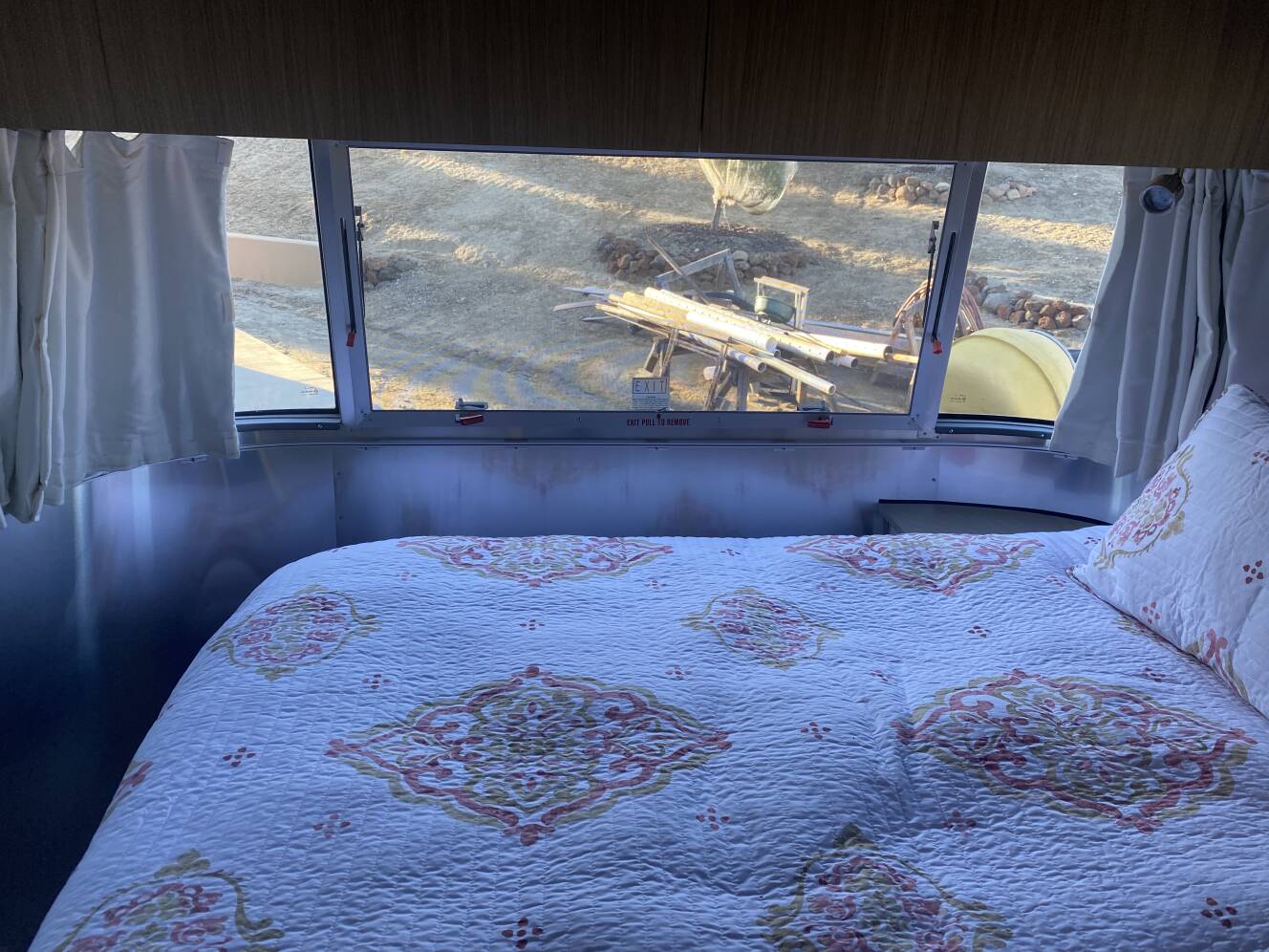 A photo of this 2019 Airstream FLYING CLOUD 25RB QUEEN