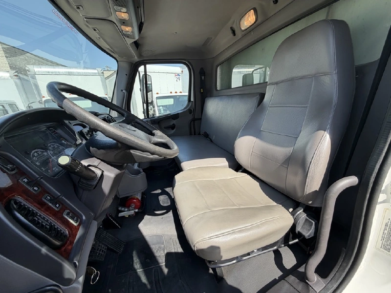 2019 FREIGHTLINER BUSINESS CLASS M2 106