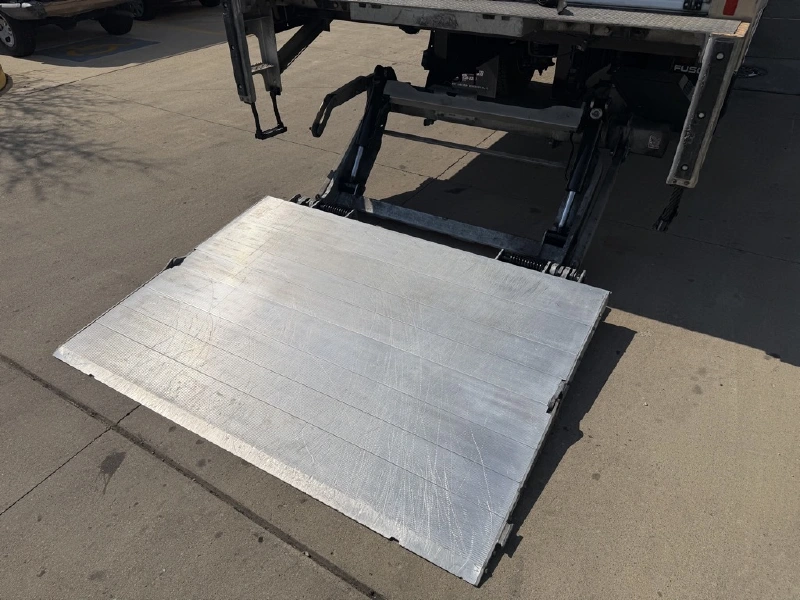 2019 FREIGHTLINER BUSINESS CLASS M2 106