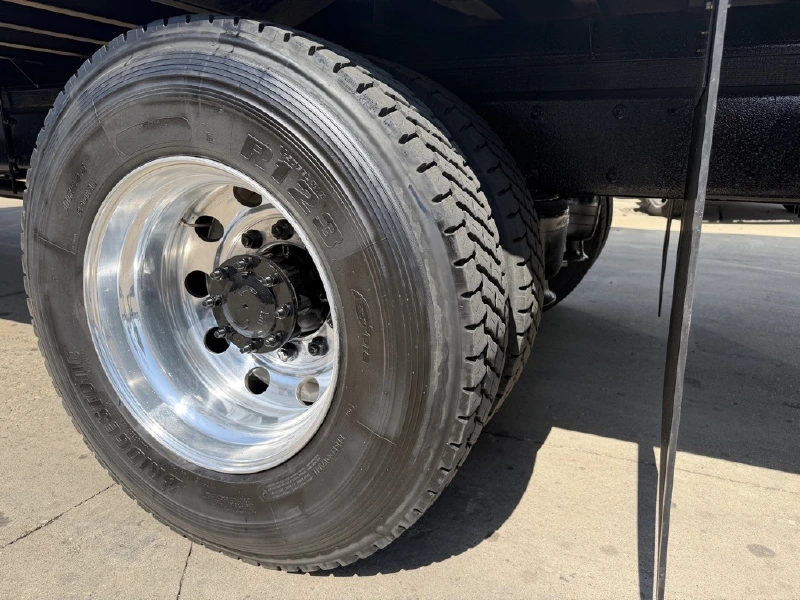 2019 FREIGHTLINER BUSINESS CLASS M2 106