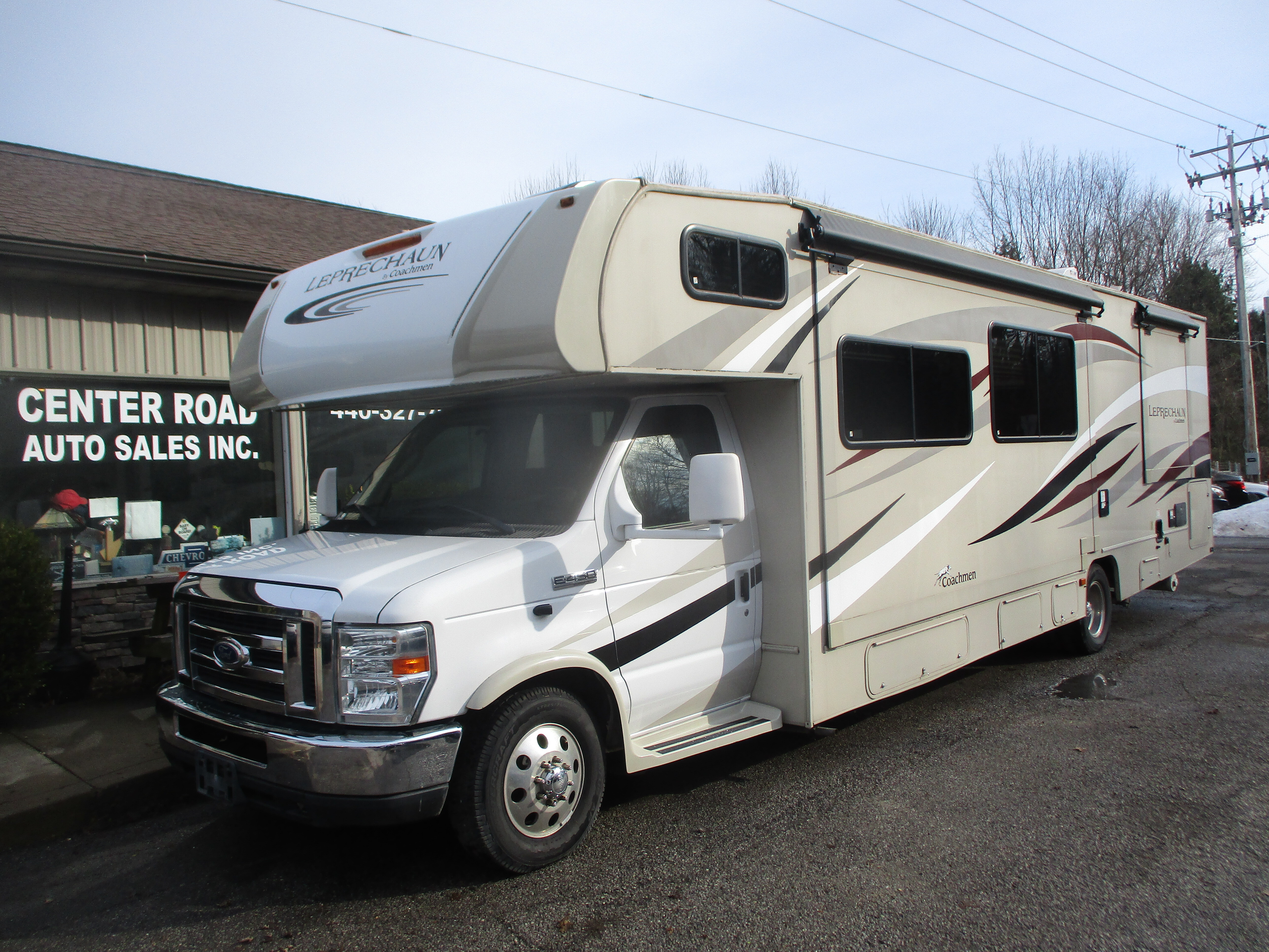 2016 Coachmen LEPRECHAUN PREMIER 319MB RV