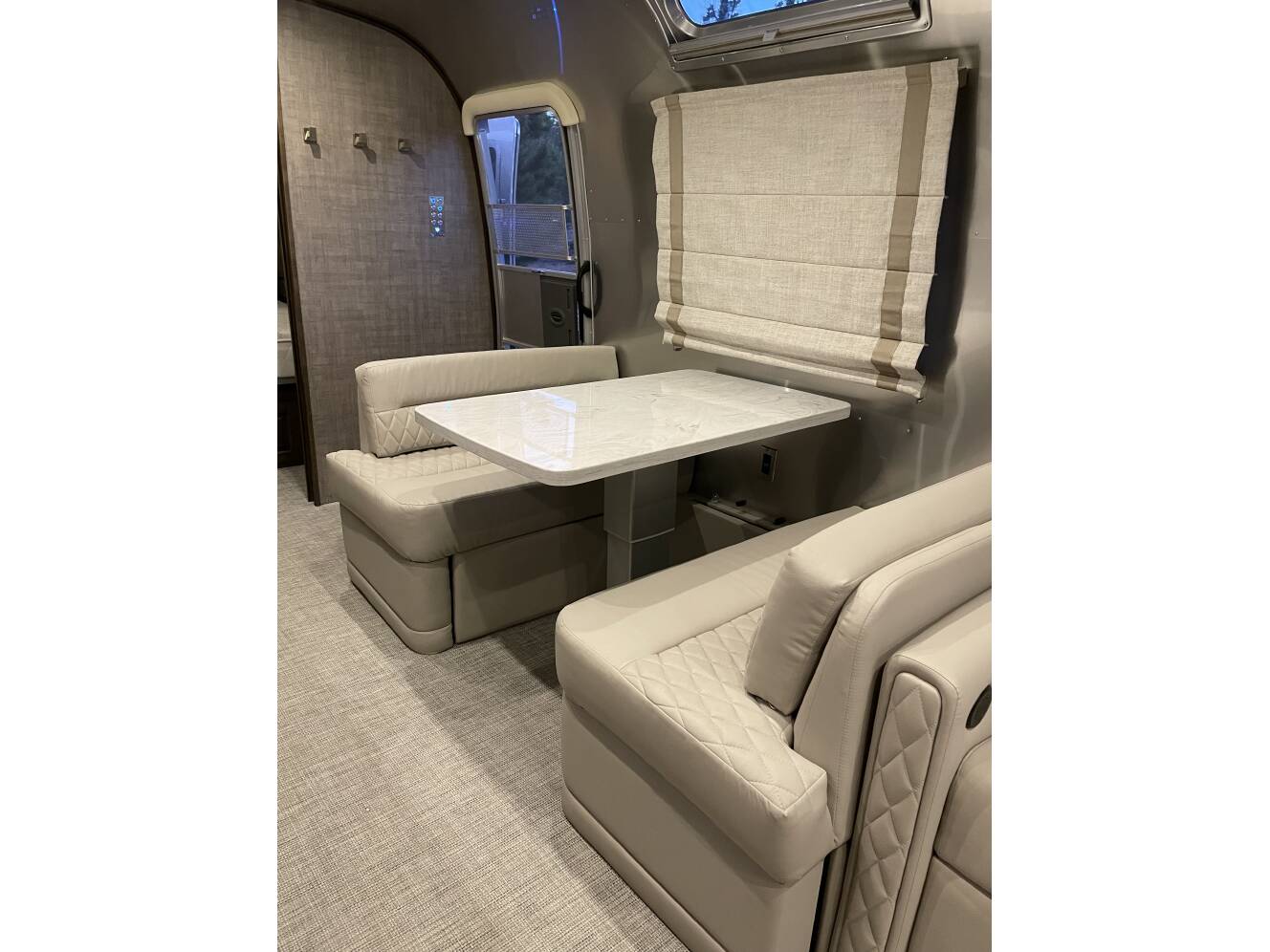 A photo of this 2023 Airstream CLASSIC 33FBQ