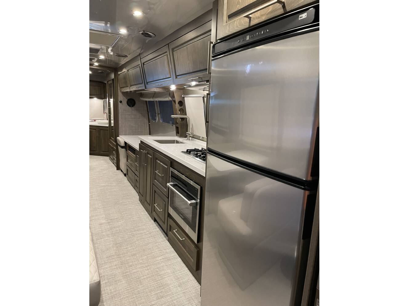 A photo of this 2023 Airstream CLASSIC 33FBQ