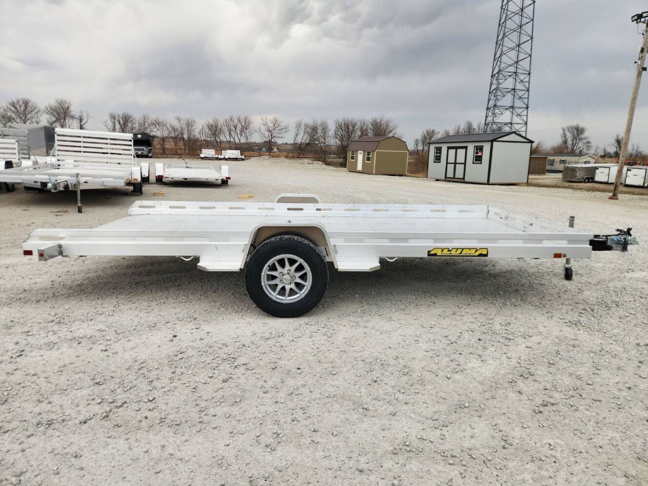 A photo of this 2027 Aluma 8015TILT
