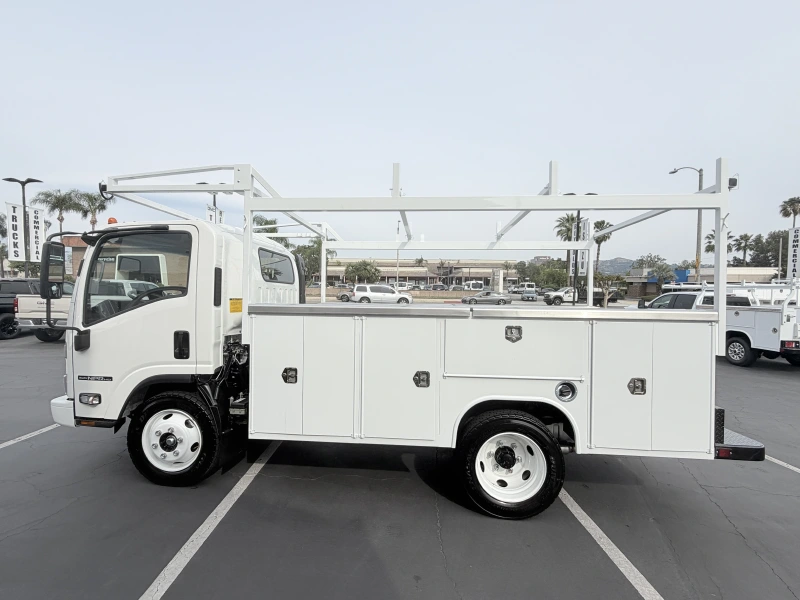 2026 ISUZU NPR HD GAS