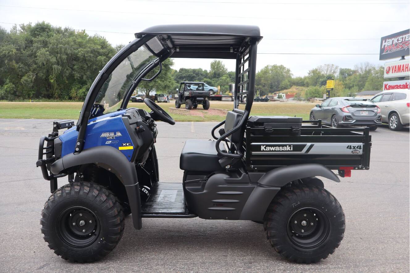 A photo of this 2026 Kawasaki MULE SX™ 4x4 XC