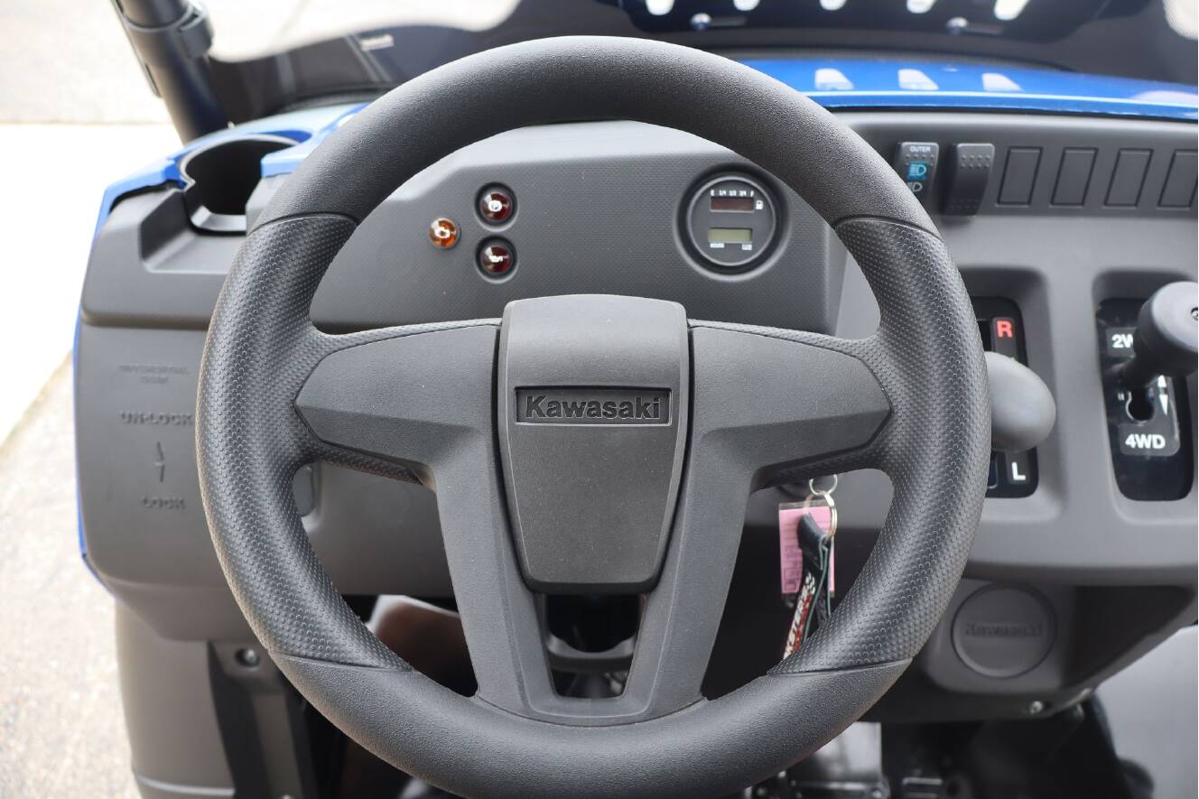 A photo of this 2026 Kawasaki MULE SX™ 4x4 XC