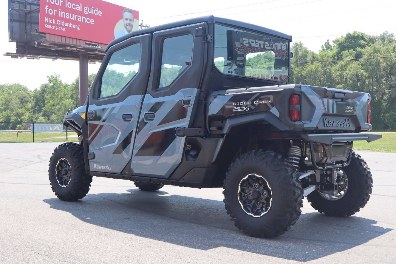 A photo of this 2025 Kawasaki RIDGE® XR CREW Limited HVAC