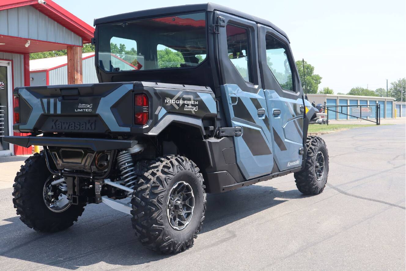 A photo of this 2025 Kawasaki RIDGE® XR CREW Limited HVAC