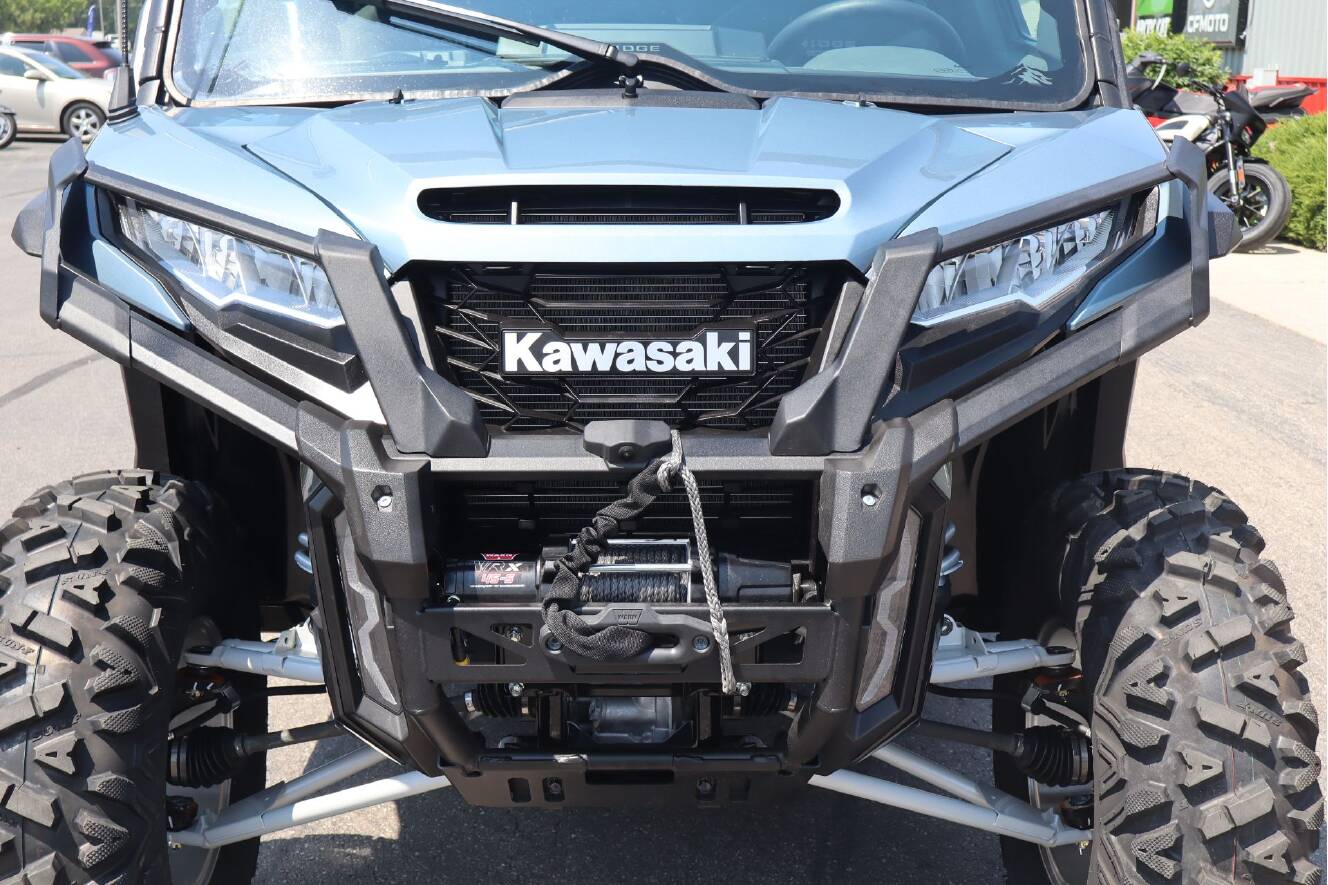 A photo of this 2025 Kawasaki RIDGE® XR CREW Limited HVAC