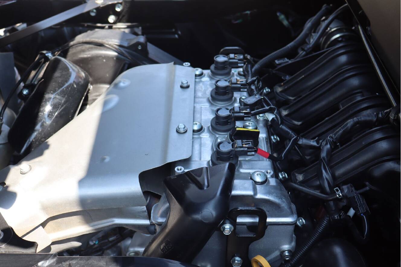 A photo of this 2025 Kawasaki RIDGE® XR CREW Limited HVAC