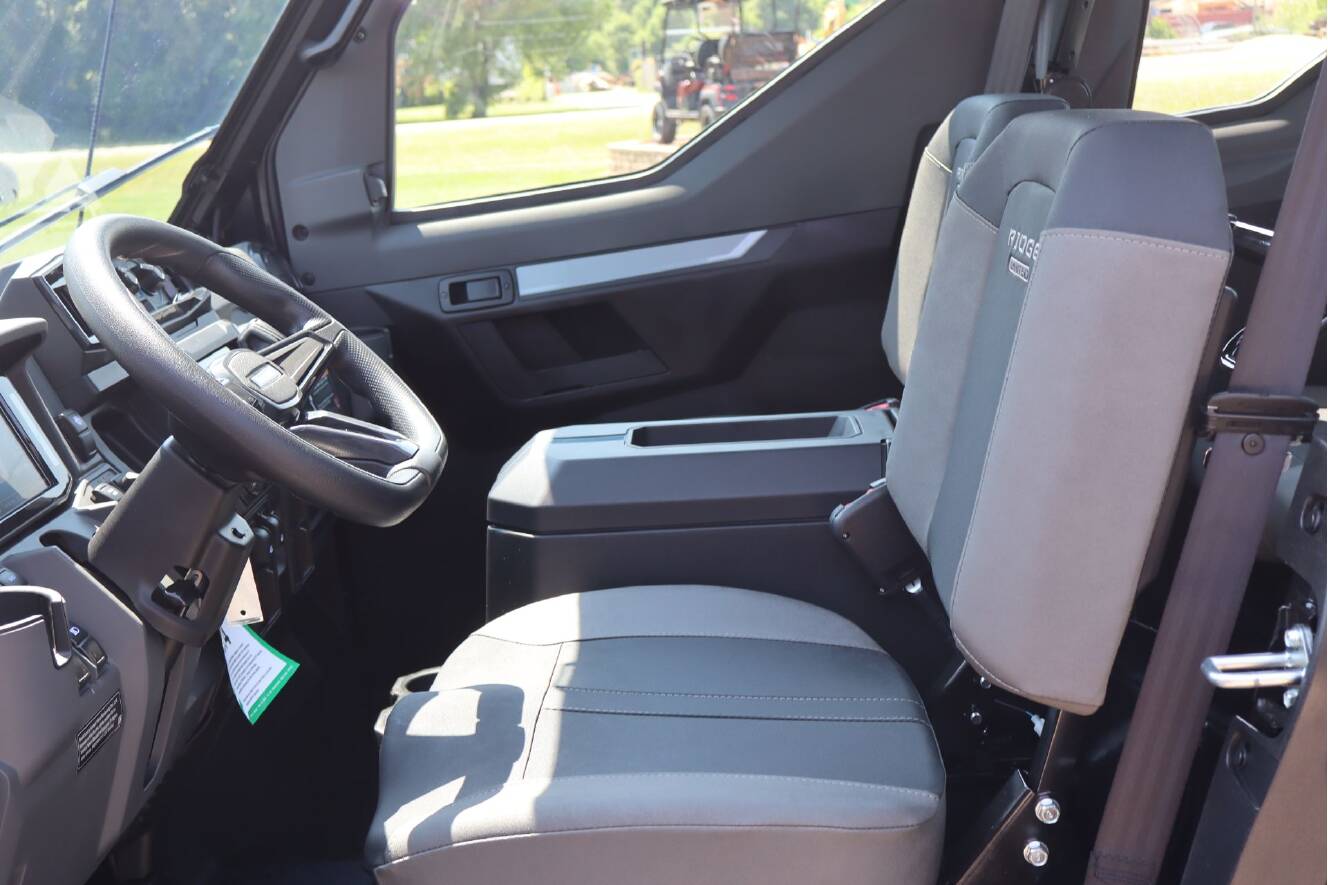 A photo of this 2025 Kawasaki RIDGE® XR CREW Limited HVAC