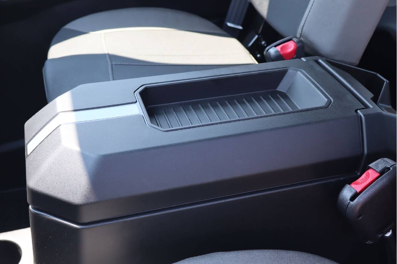 A photo of this 2025 Kawasaki RIDGE® XR CREW Limited HVAC