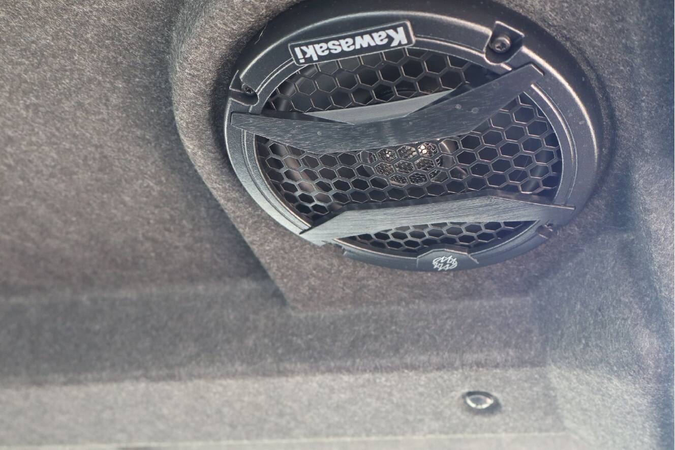 A photo of this 2025 Kawasaki RIDGE® XR CREW Limited HVAC