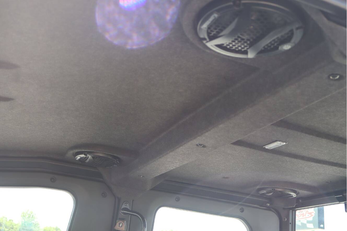 A photo of this 2025 Kawasaki RIDGE® XR CREW Limited HVAC