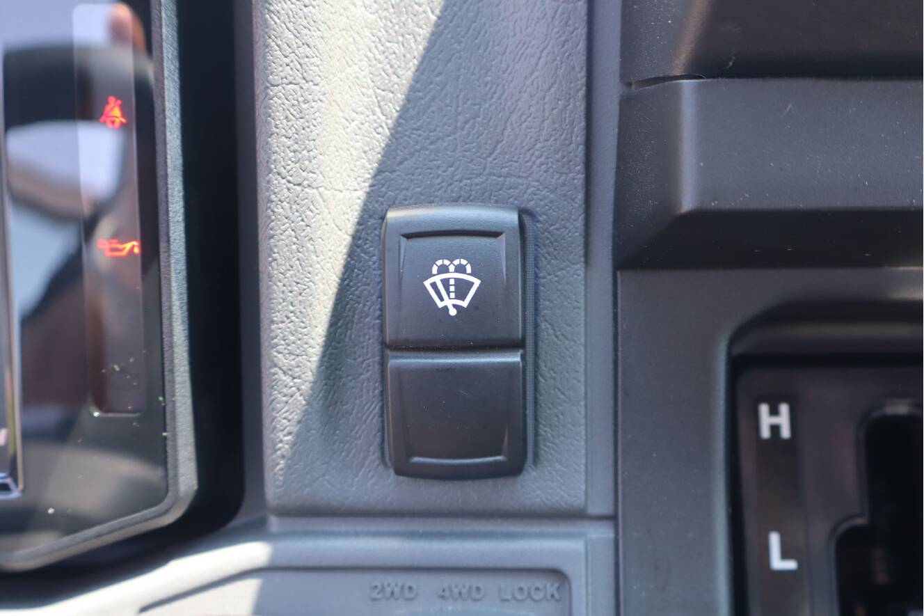 A photo of this 2025 Kawasaki RIDGE® XR CREW Limited HVAC