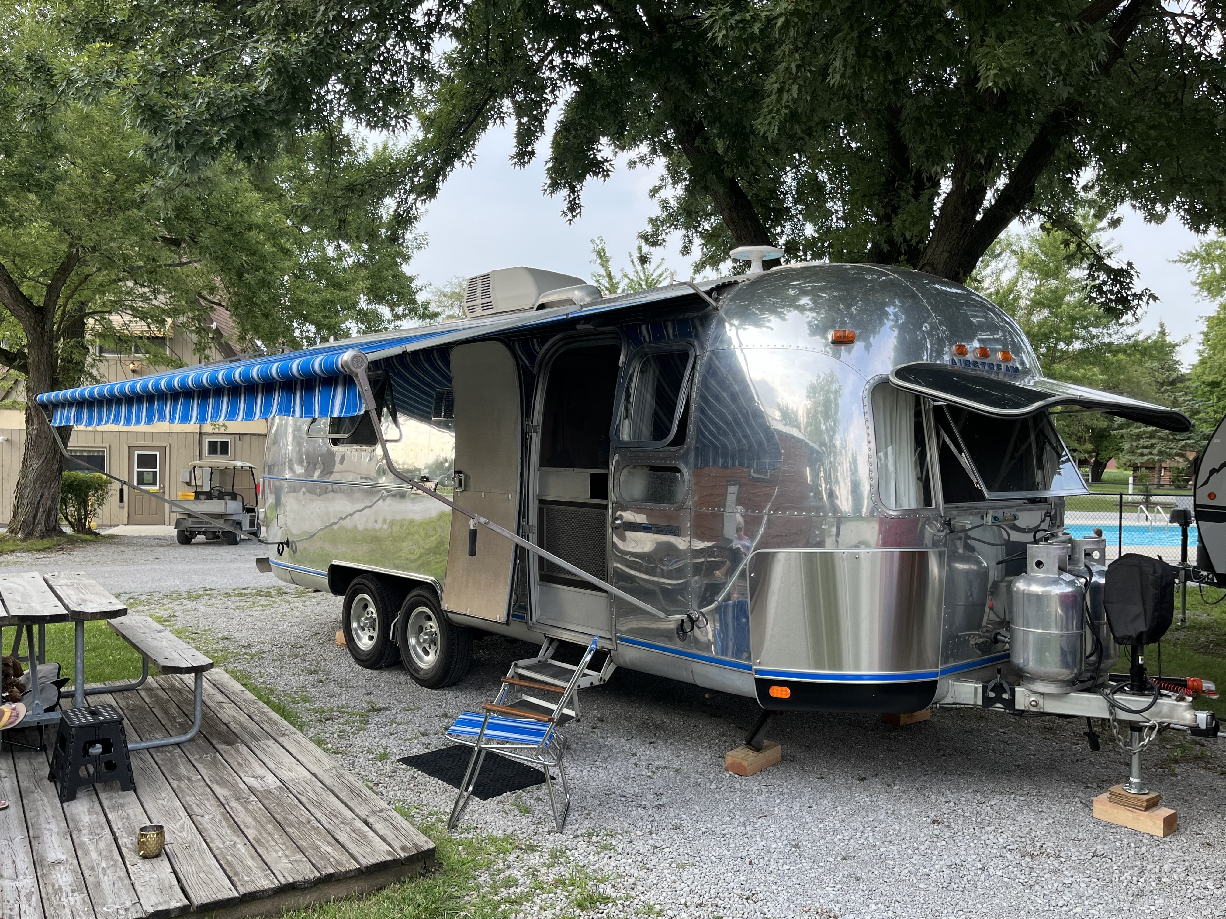 1976 Airstream LAND YACHT 25 RV