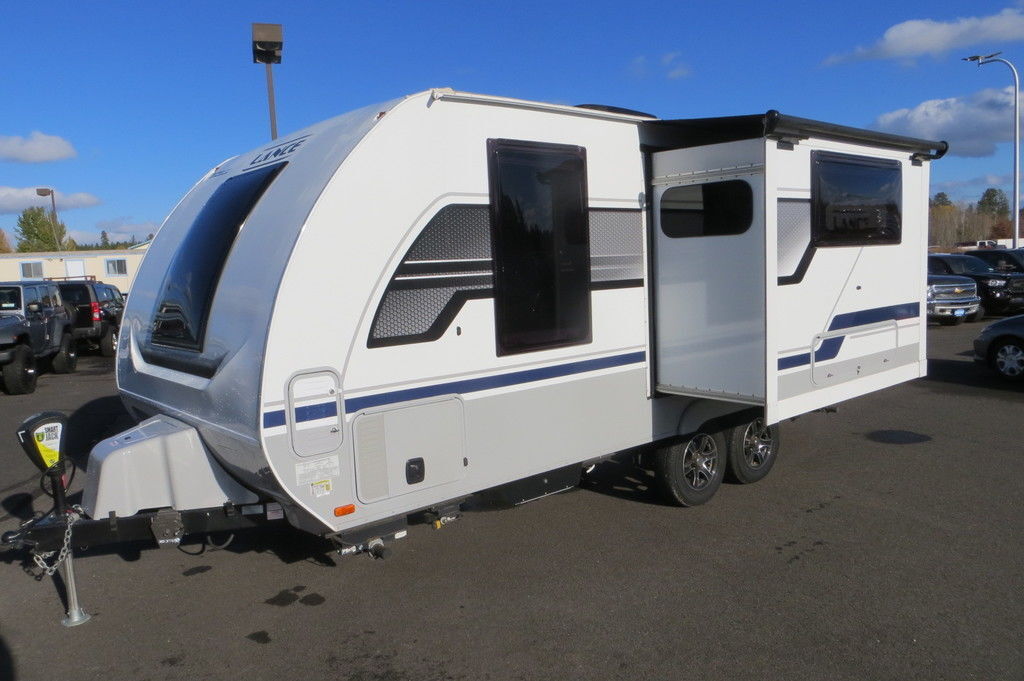 2023 Lance Travel Trailers 7000 Pounds Tow Rating 1995 in deer park WA