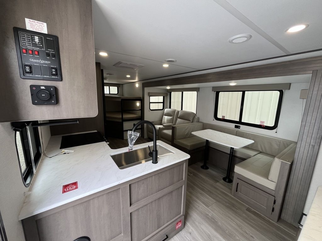 2025 Grand Design Transcend Xplor 27DBX in erie PA