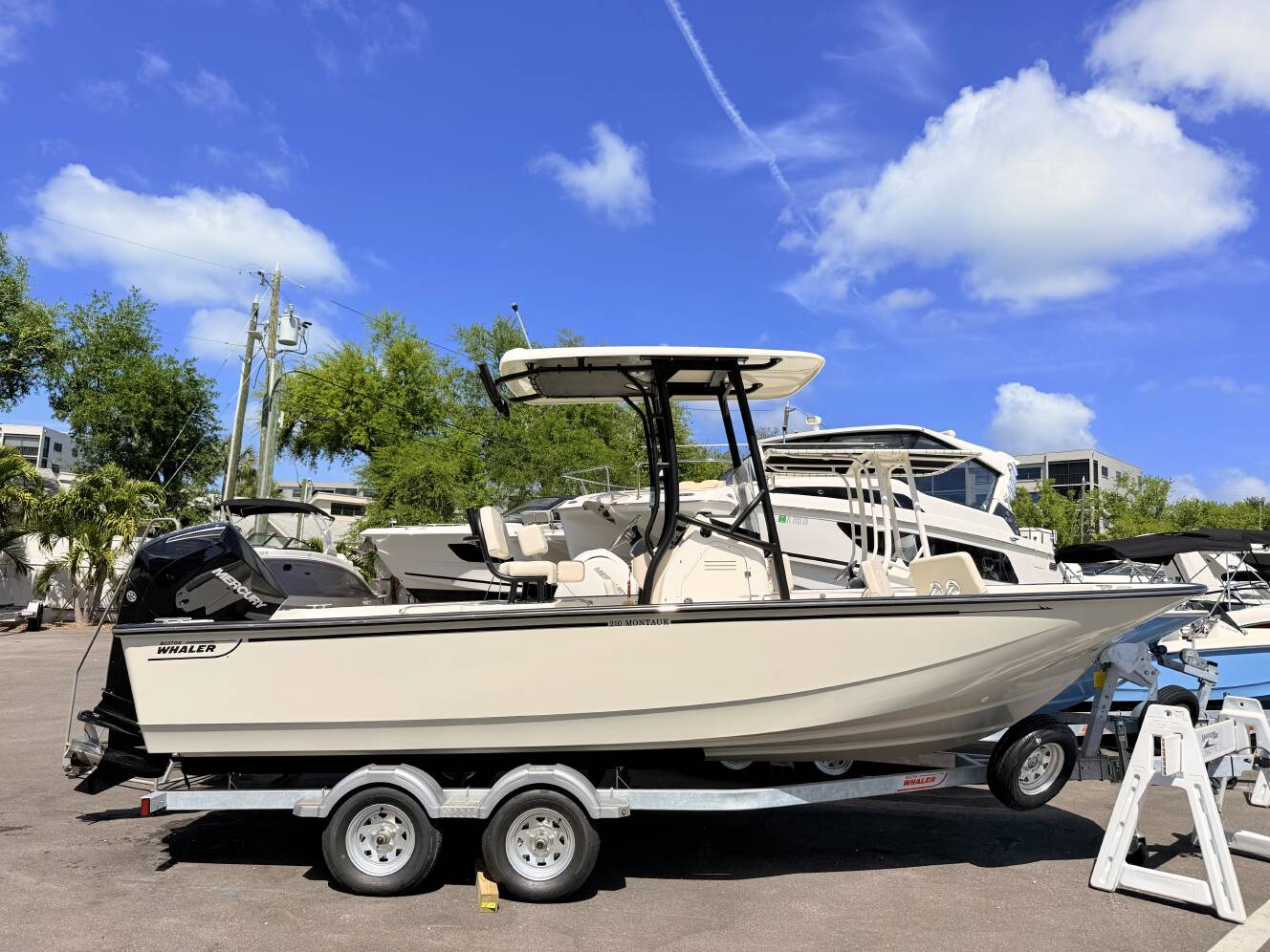 A photo of this 2026 Boston Whaler 210 Montauk