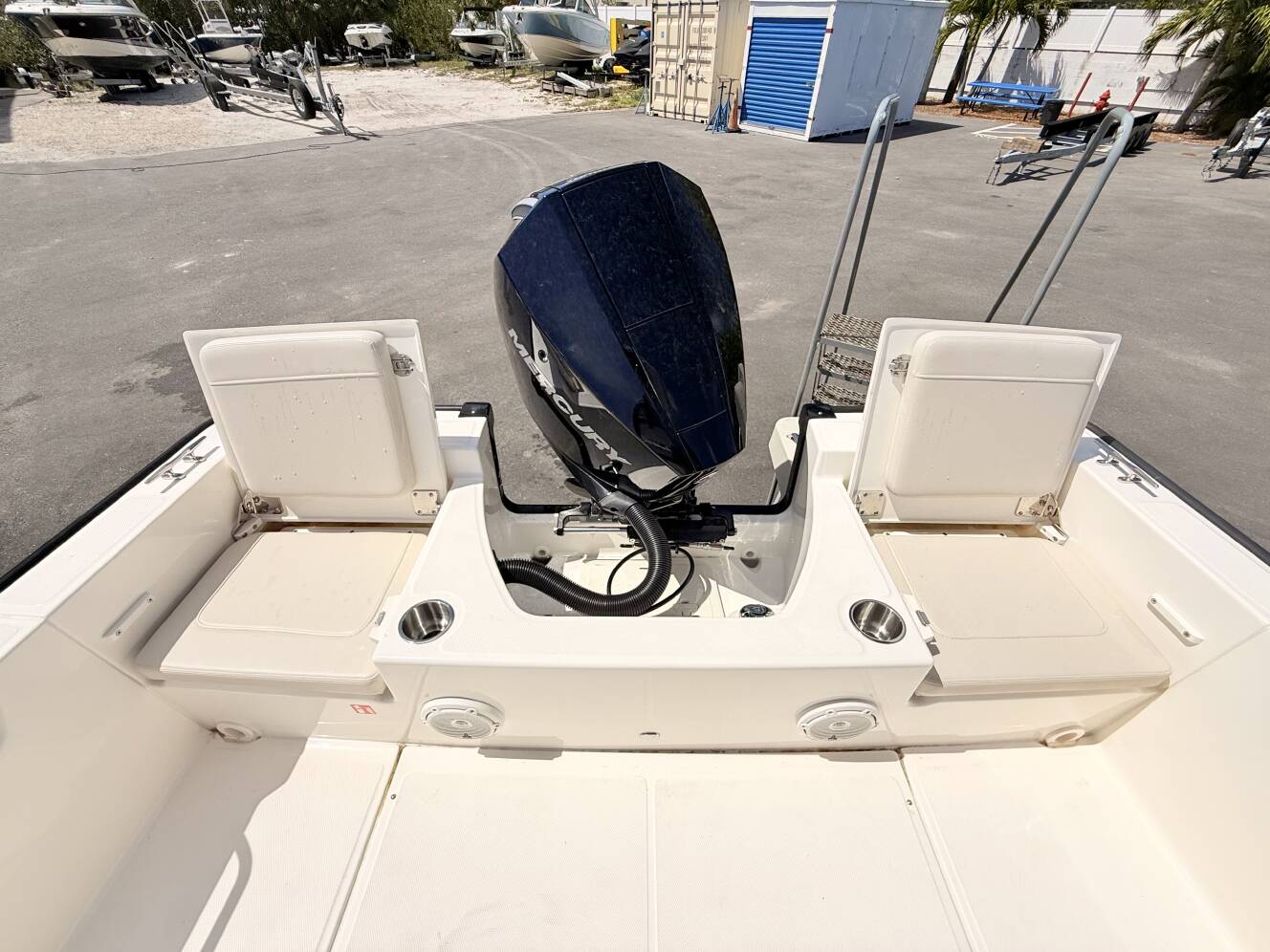 A photo of this 2026 Boston Whaler 210 Montauk