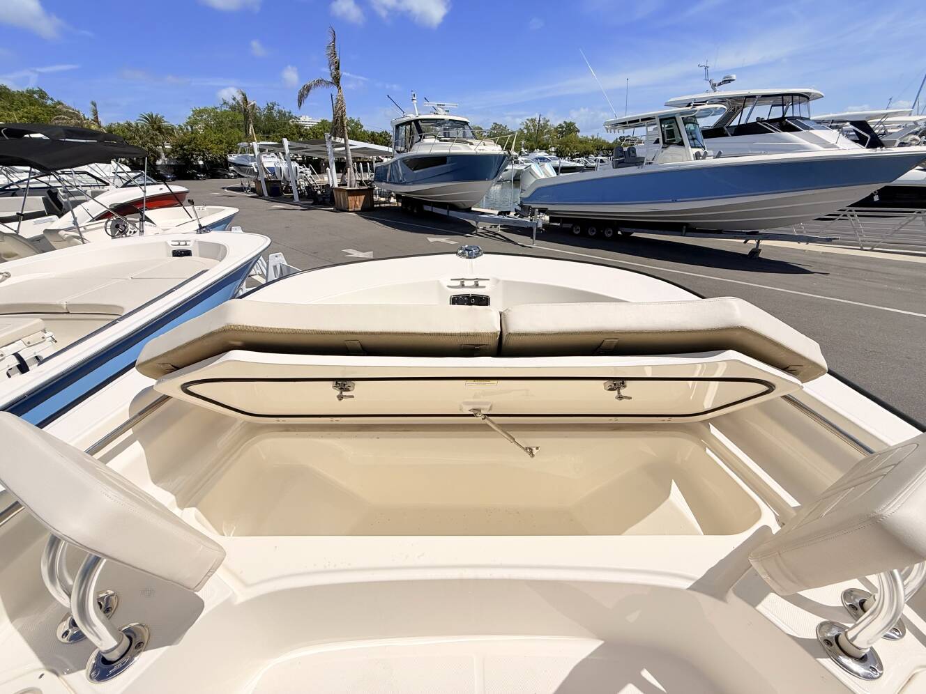 A photo of this 2026 Boston Whaler 210 Montauk