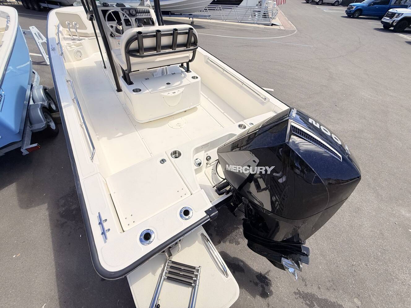 A photo of this 2026 Boston Whaler 210 Montauk
