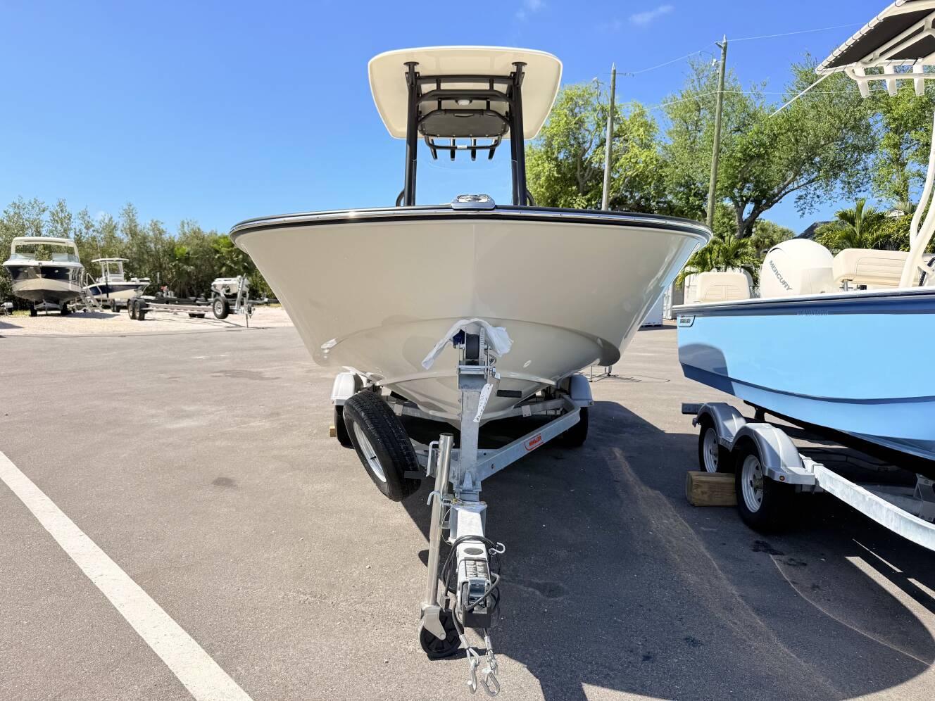 A photo of this 2026 Boston Whaler 210 Montauk