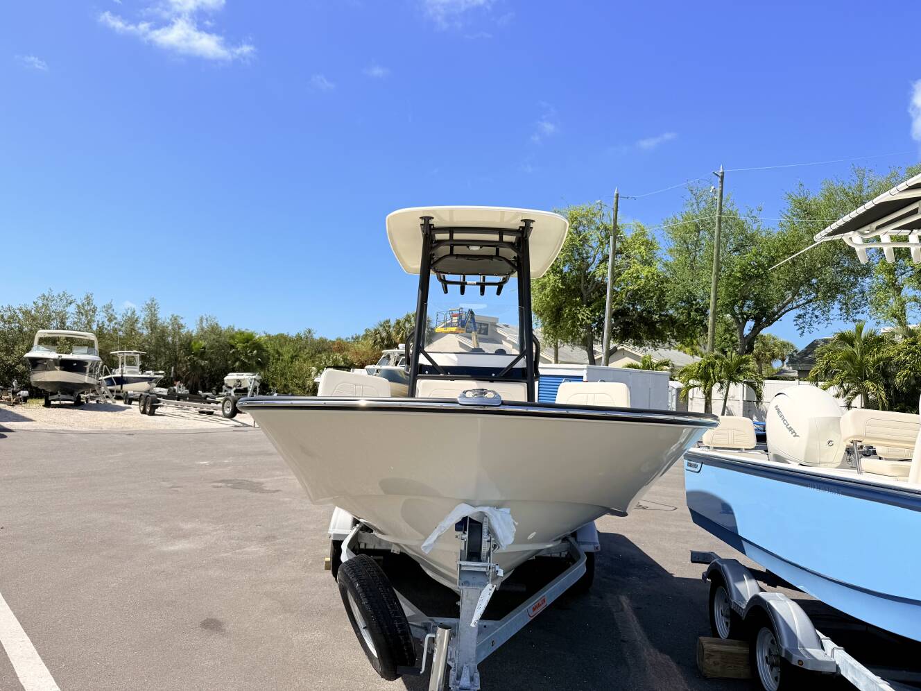 A photo of this 2026 Boston Whaler 210 Montauk