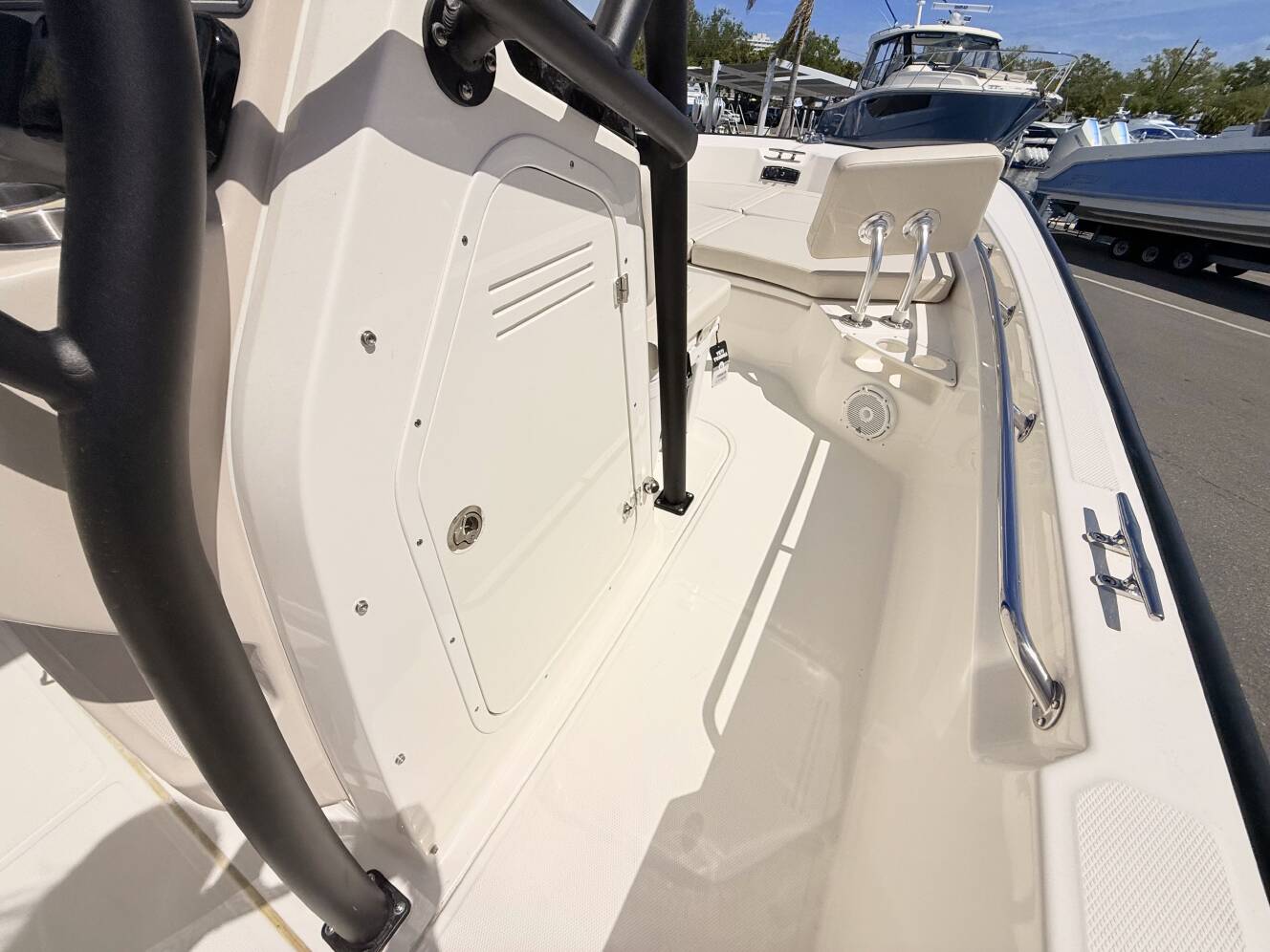 A photo of this 2026 Boston Whaler 210 Montauk