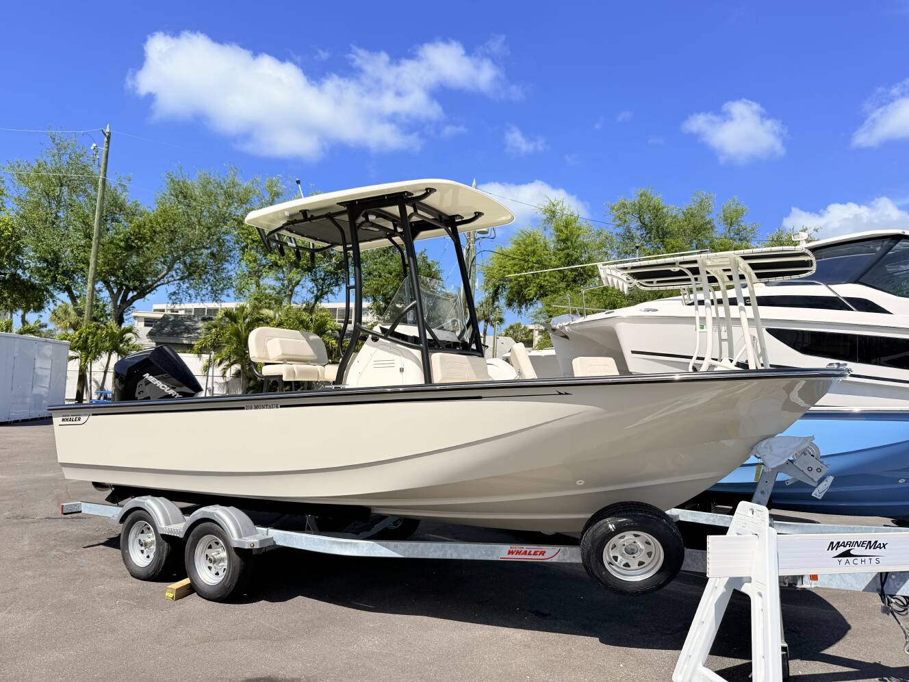 A photo of this 2026 Boston Whaler 210 Montauk