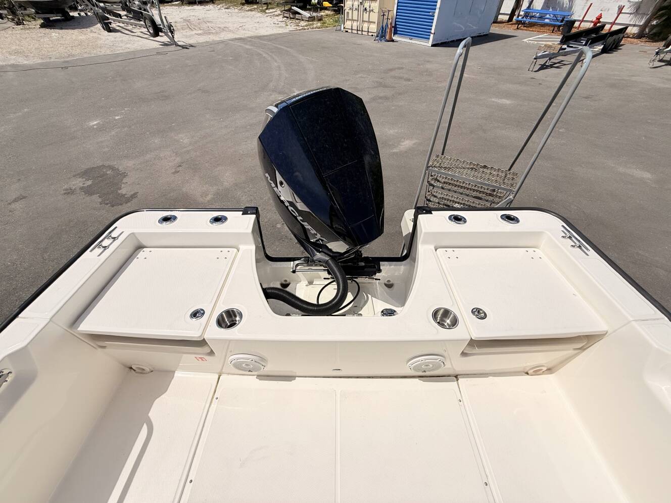 A photo of this 2026 Boston Whaler 210 Montauk