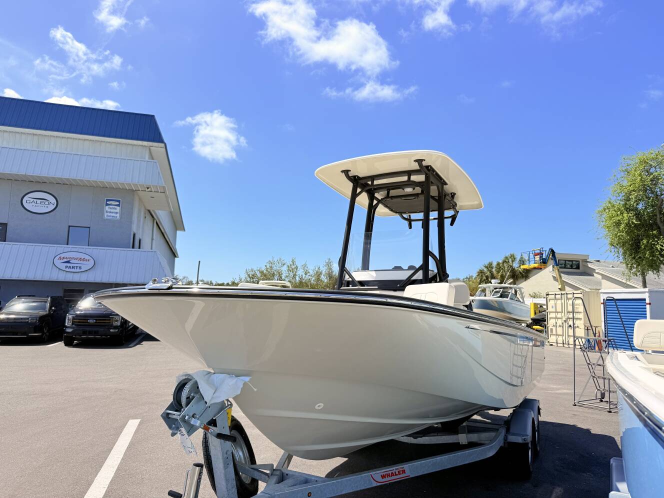 A photo of this 2026 Boston Whaler 210 Montauk