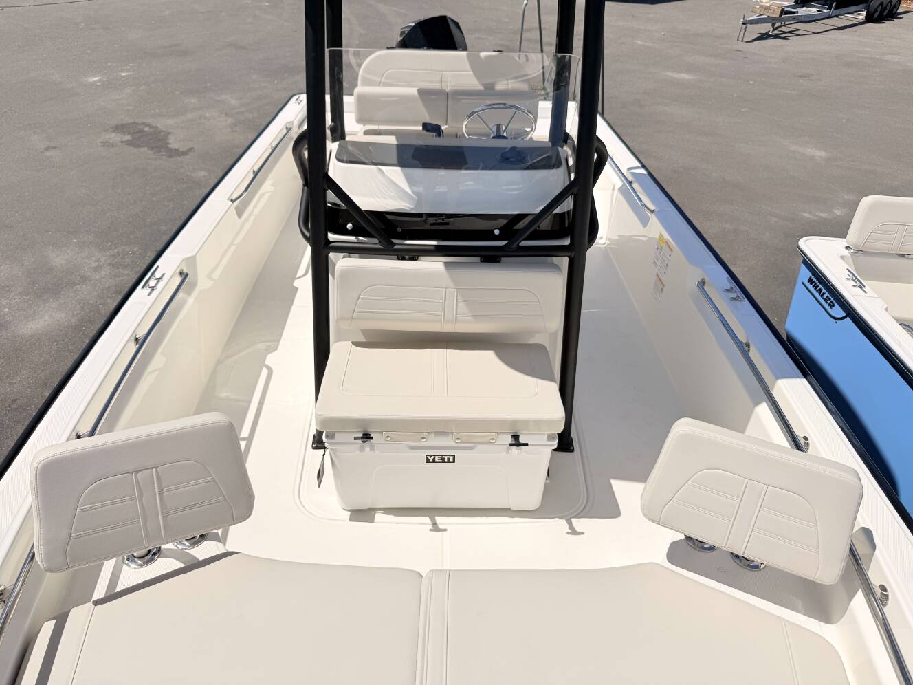 A photo of this 2026 Boston Whaler 210 Montauk