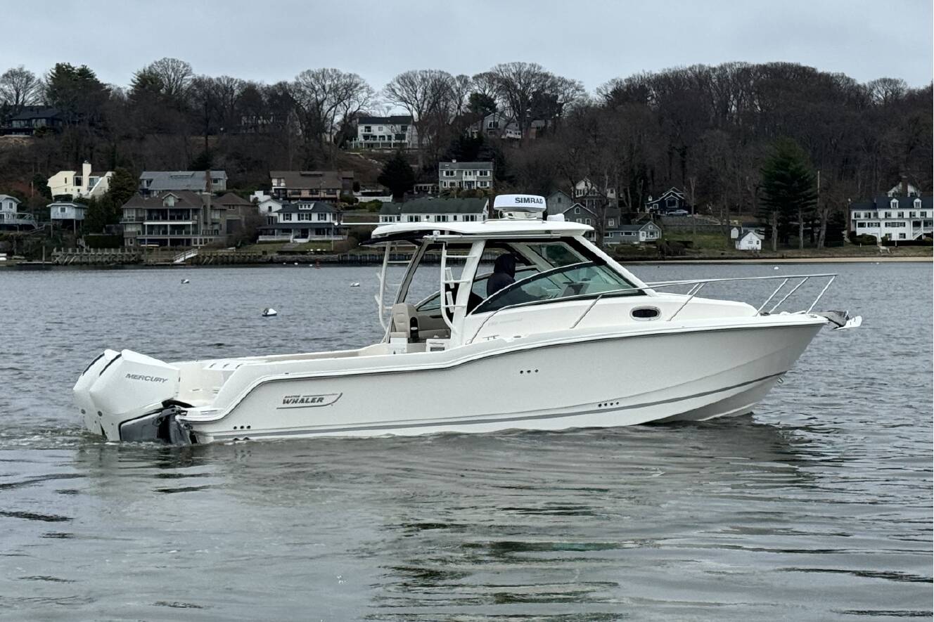 A photo of this 2026 Boston Whaler 285 Conquest