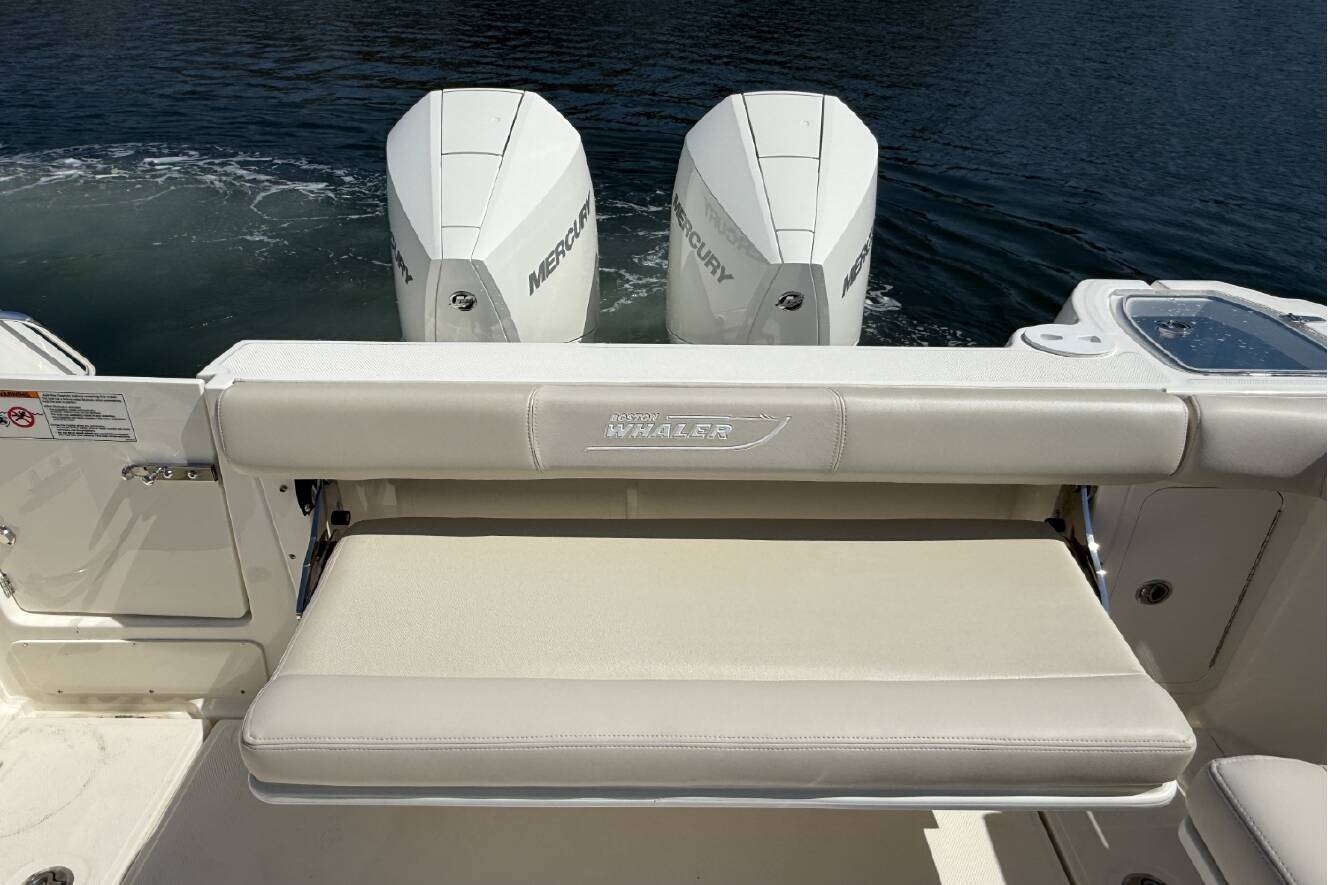 A photo of this 2026 Boston Whaler 285 Conquest