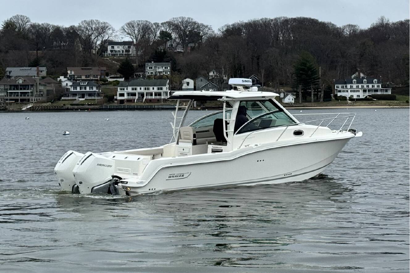 A photo of this 2026 Boston Whaler 285 Conquest