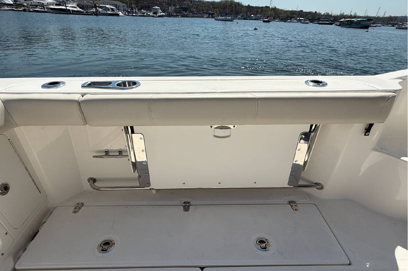 A photo of this 2026 Boston Whaler 285 Conquest