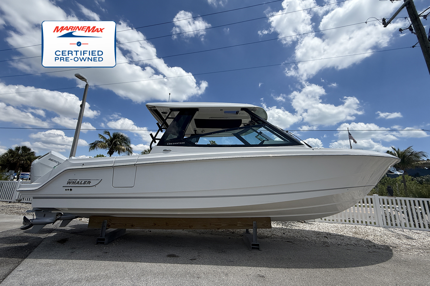 2025 Boston Whaler 330 Vantage 320 in sarasota FL