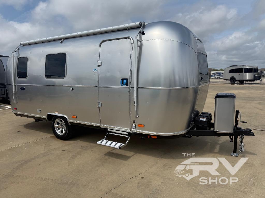 2026 Airstream World Traveler 22RB RV