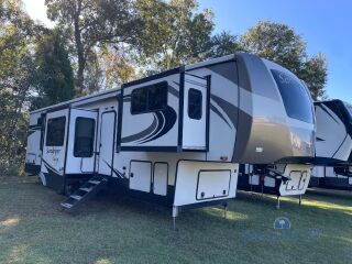 2022 FOREST RIVER SANDPIPER 391FLRB