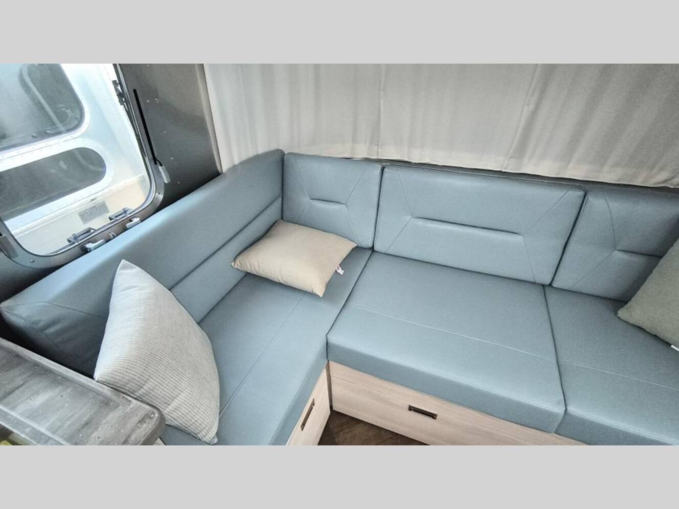 A photo of this 2026 Airstream International 28RB